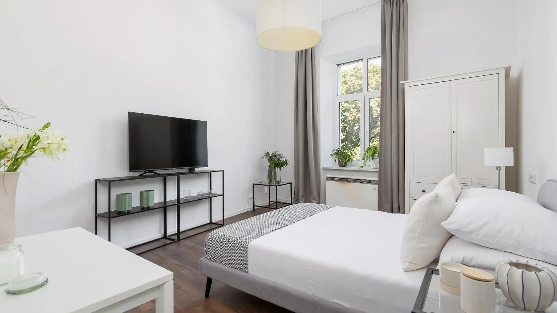 1-Bedroom Apartment - Dluga 65 Street Kraków 0*,